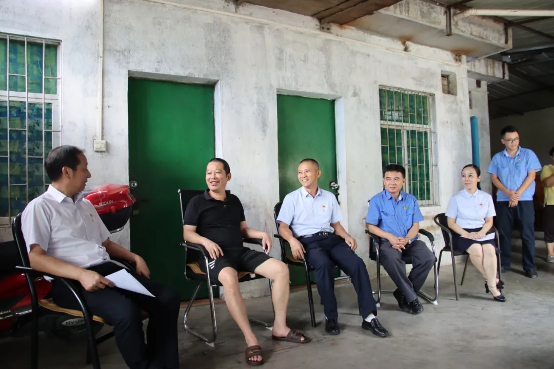 开云官方网页版-开云online(中国)
开云官方网页版-开云online(中国)党委开展“七一”走访慰问活动1.jpg